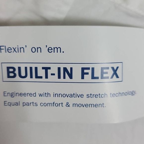 ON Flex Fit White Button-down NWT, Size M - Picture 3 of 5